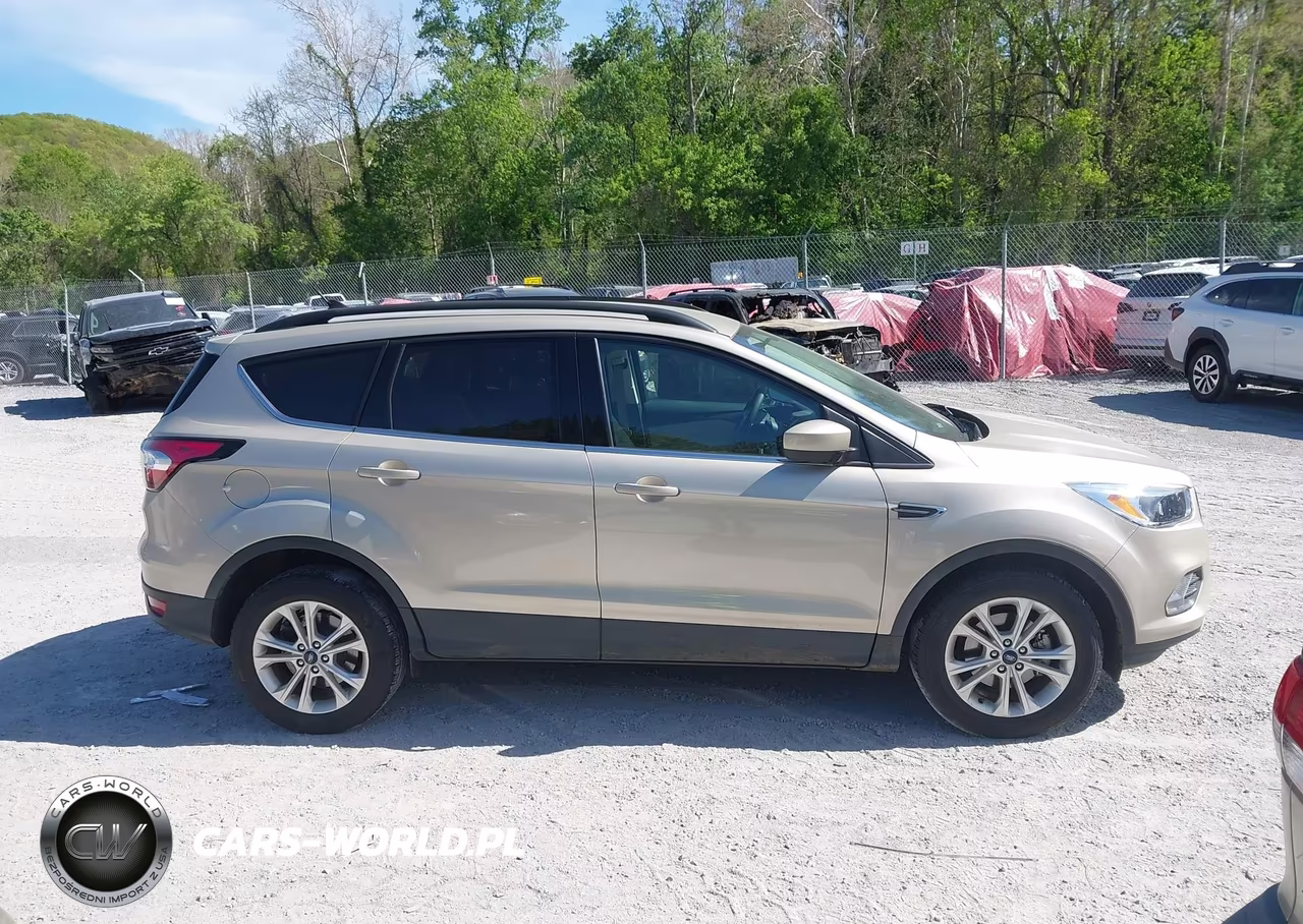 2018 Ford Escape Se VIN:1FMCU0GD5JUD00259 - 13