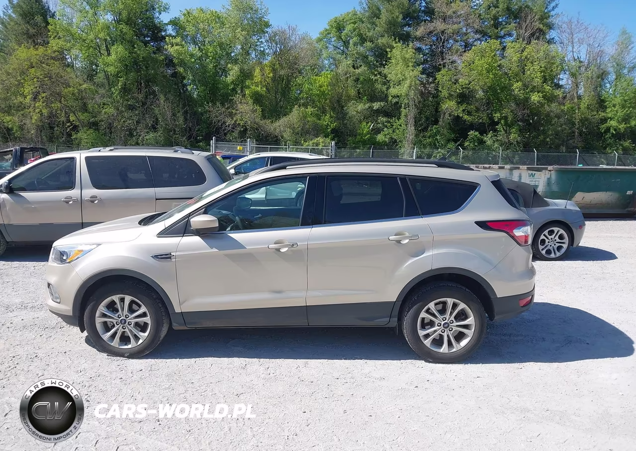 2018 Ford Escape Se VIN:1FMCU0GD5JUD00259 - 14