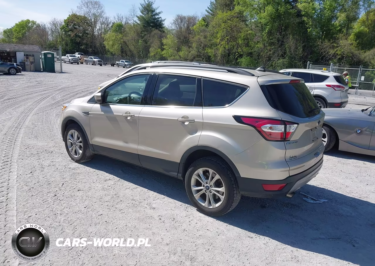 2018 Ford Escape Se VIN:1FMCU0GD5JUD00259 - 3