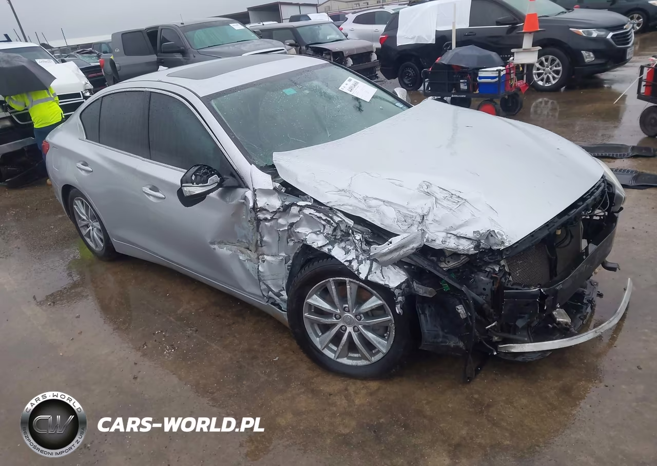 2015 Infiniti Q50 Premium – zdjęcie 1 z 17
