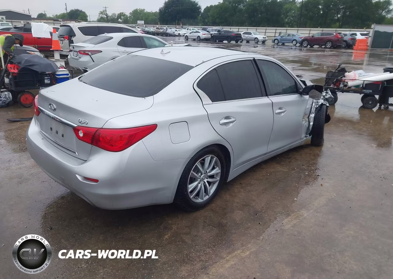 2015 Infiniti Q50 Premium VIN:JN1BV7AP6FM359095 - 4