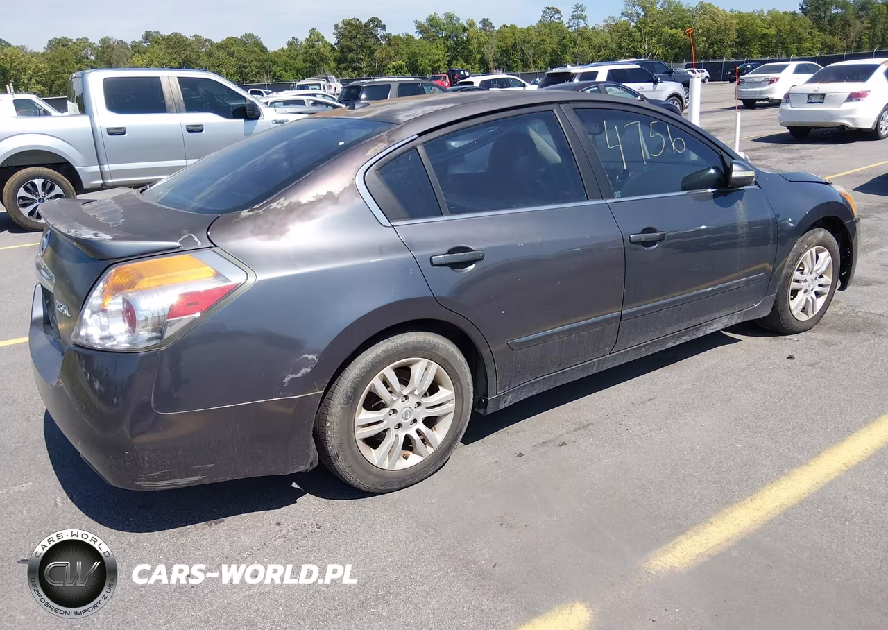2011 Nissan Altima 2.5 S VIN:1N4AL2AP3BN447873 - 4