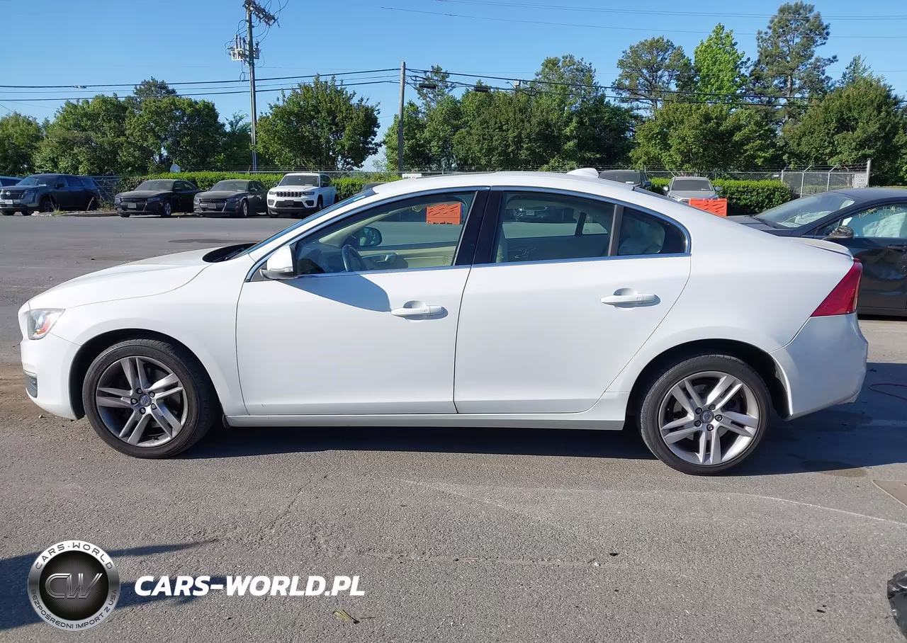 2014 Volvo S60 T5 Platinum VIN:YV1612FH6E2296938 - 14