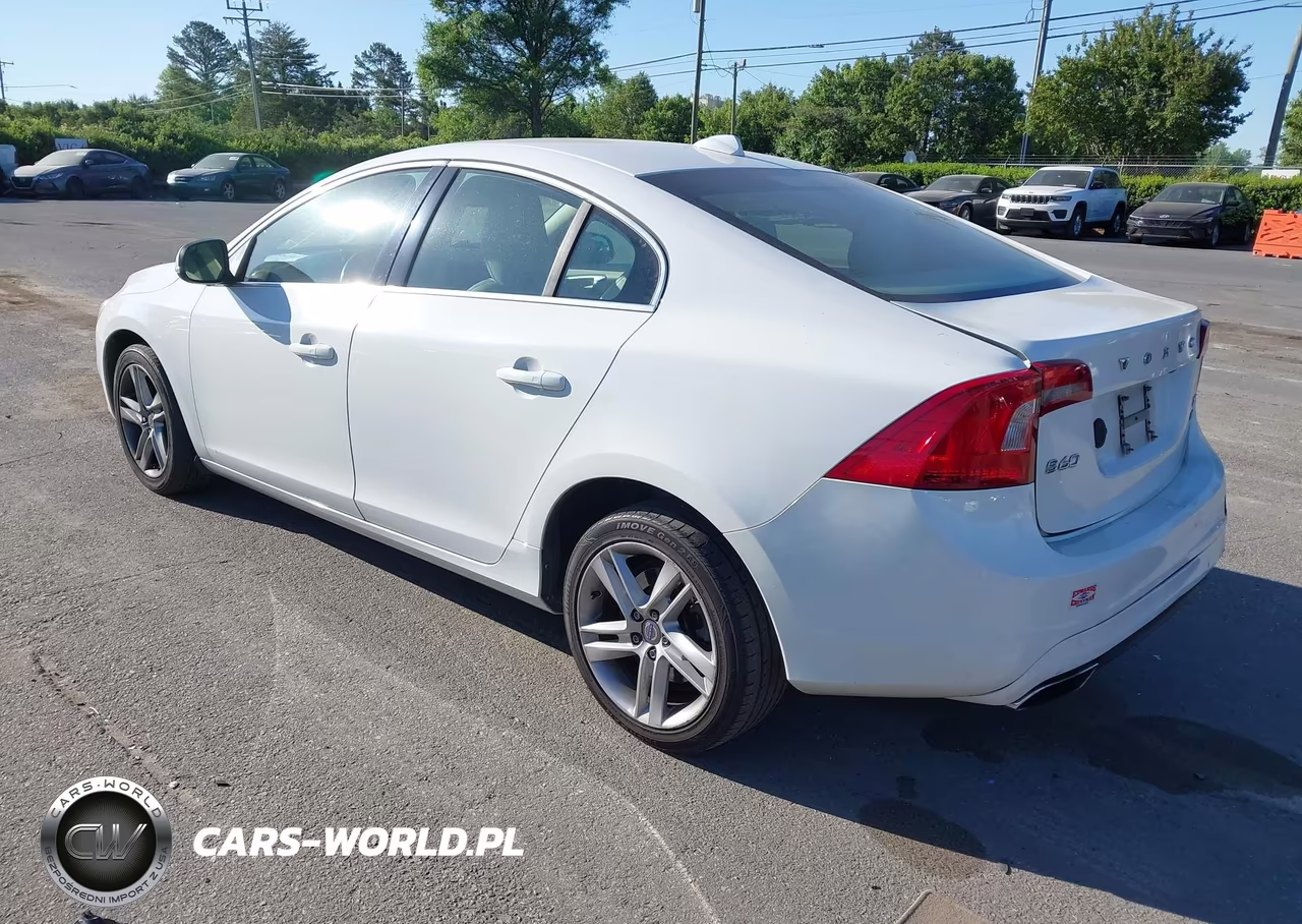 2014 Volvo S60 T5 Platinum VIN:YV1612FH6E2296938 - 3