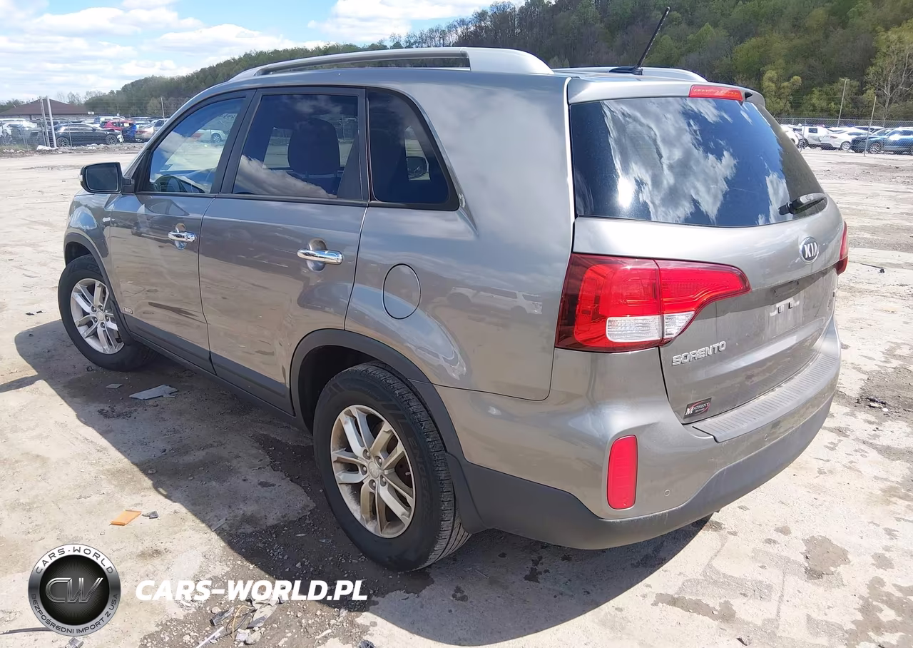 2014 Kia Sorento Lx VIN:5XYKTCA63EG503785 - 3