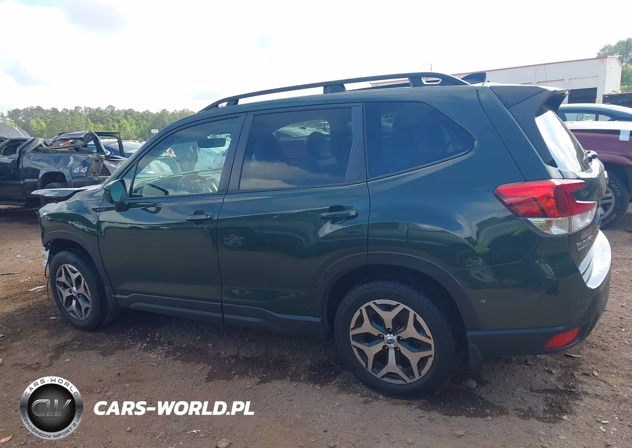 2024 Subaru Forester Premium VIN:JF2SKADC2RH441710 - 15