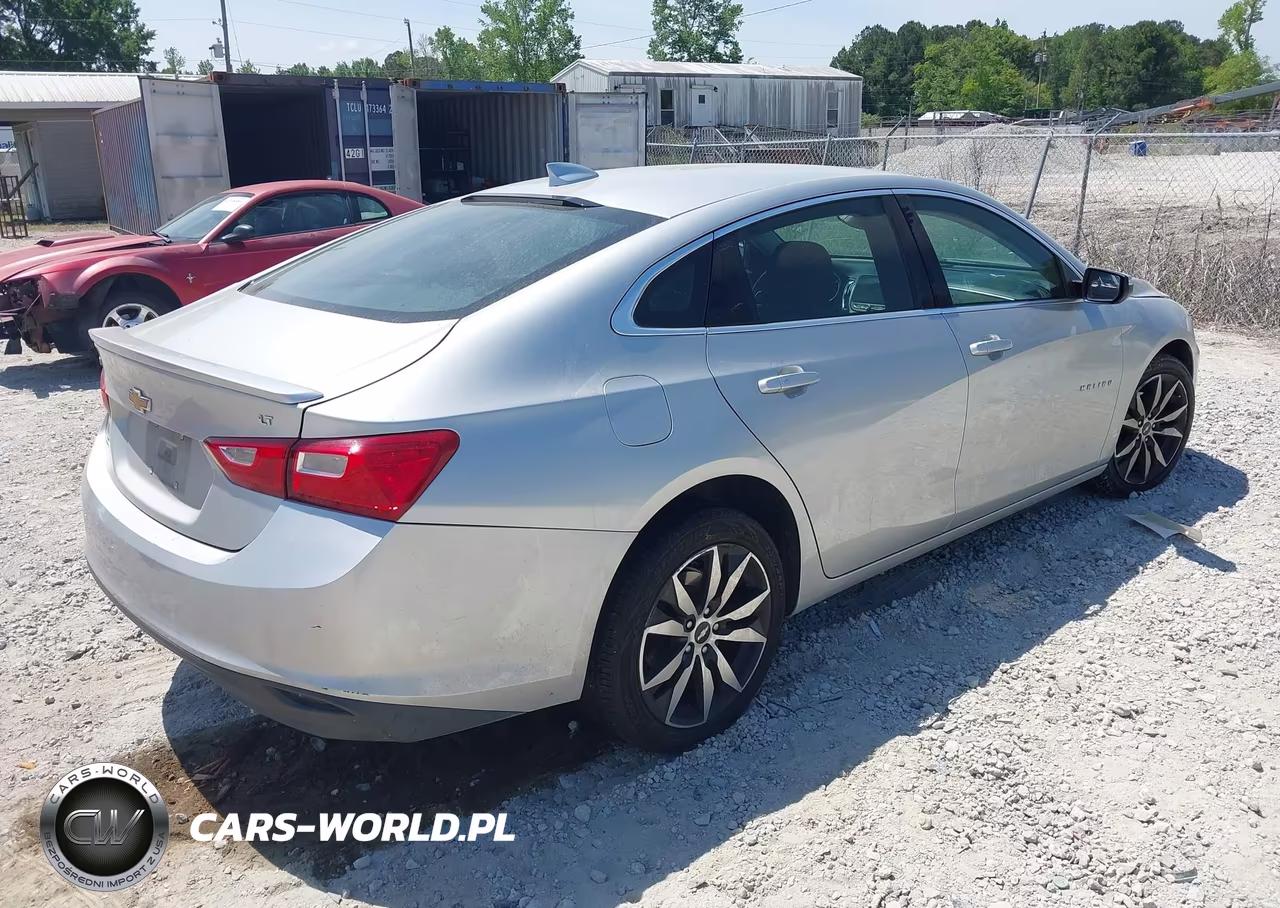 2018 Chevrolet Malibu Lt VIN:1G1ZD5ST8JF111368 - 4