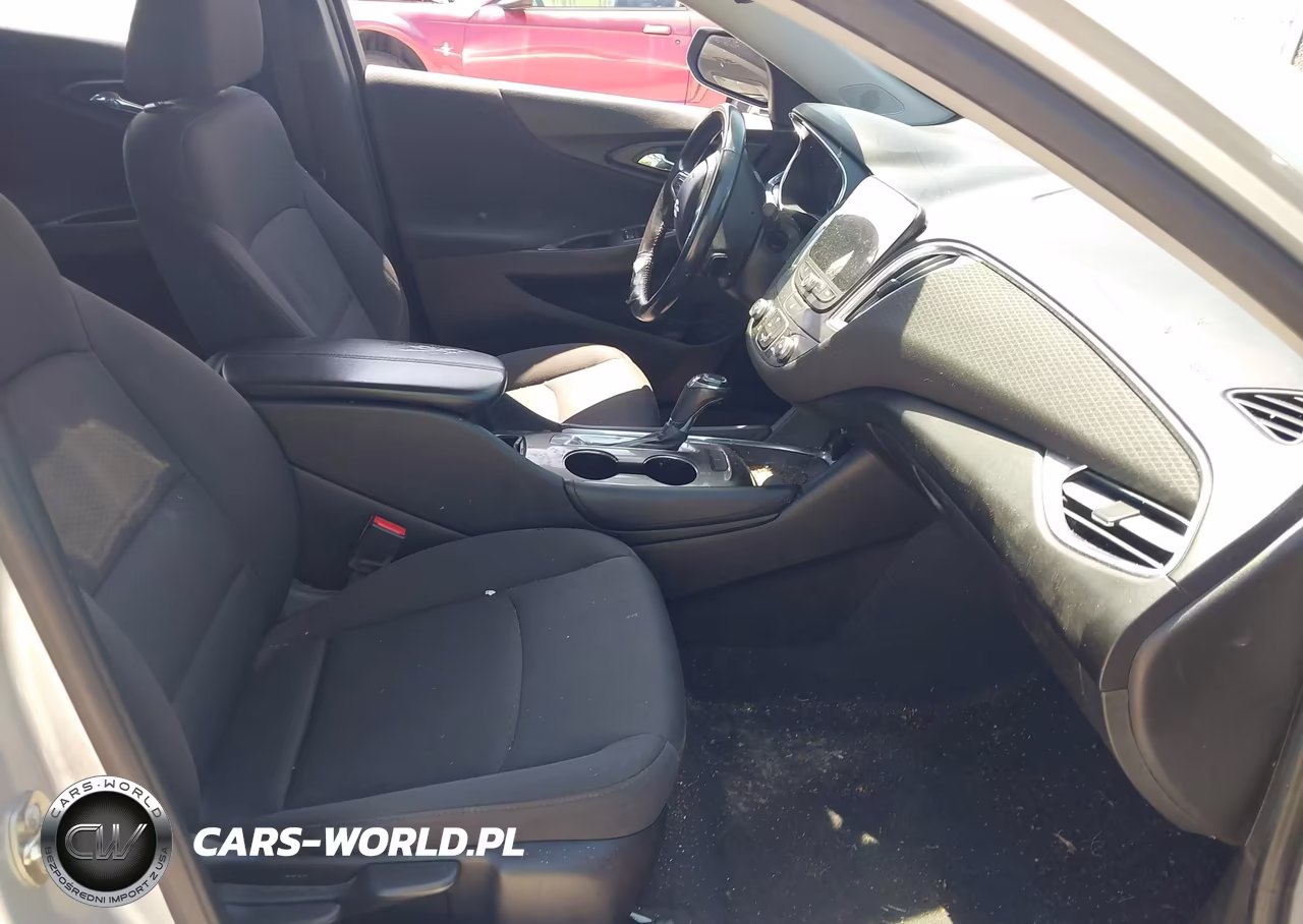 2018 Chevrolet Malibu Lt VIN:1G1ZD5ST8JF111368 - 5