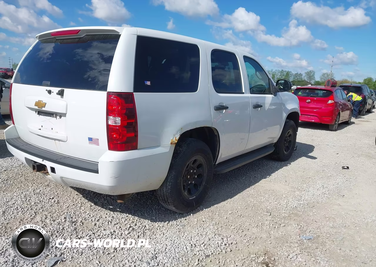 2013 Chevrolet Tahoe Commercial Fleet VIN:1GNLC2E06DR359550 - 4