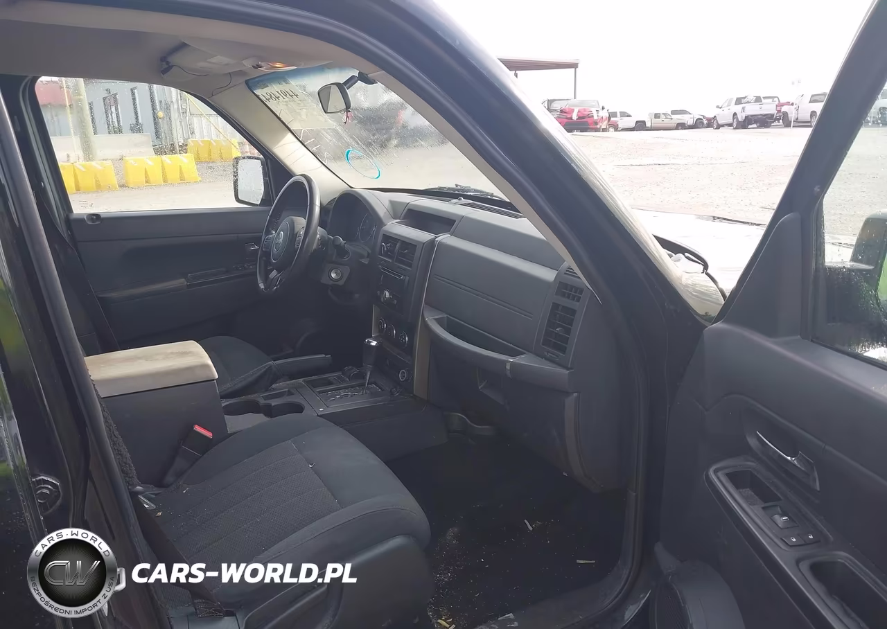 2012 Jeep Liberty Sport VIN:1C4PJMAK5CW211277 - 5
