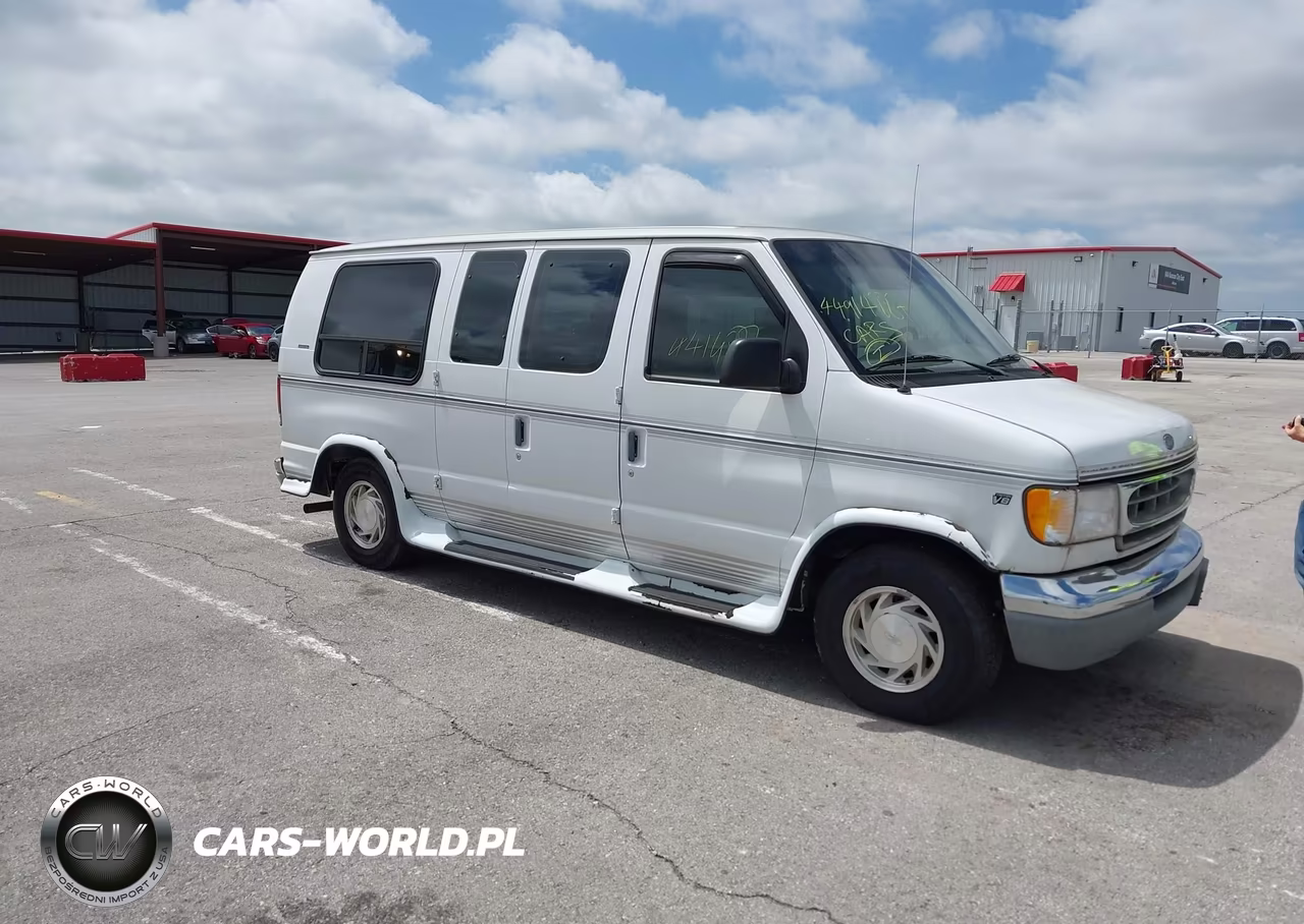 2000 Ford E-150 Recreational
