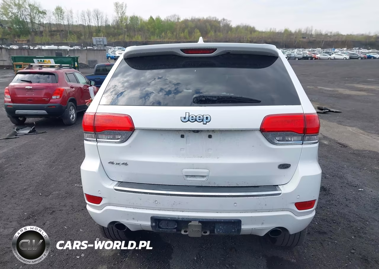 2015 Jeep Grand Cherokee Overland VIN:1C4RJFCG7FC846861 - 16