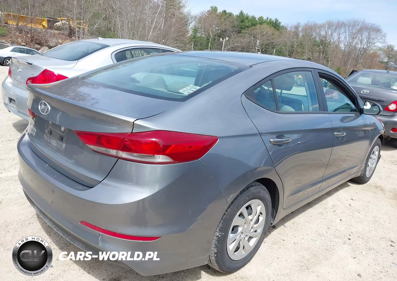 2018 Hyundai Elantra Se VIN:KMHD74LF0JU578061 - 4