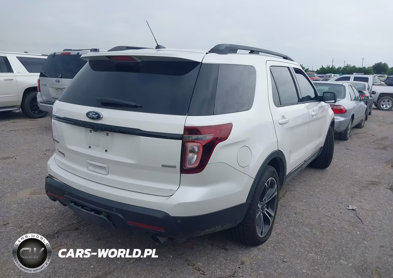 2015 Ford Explorer Sport VIN:1FM5K8GT7FGC34288 - 4