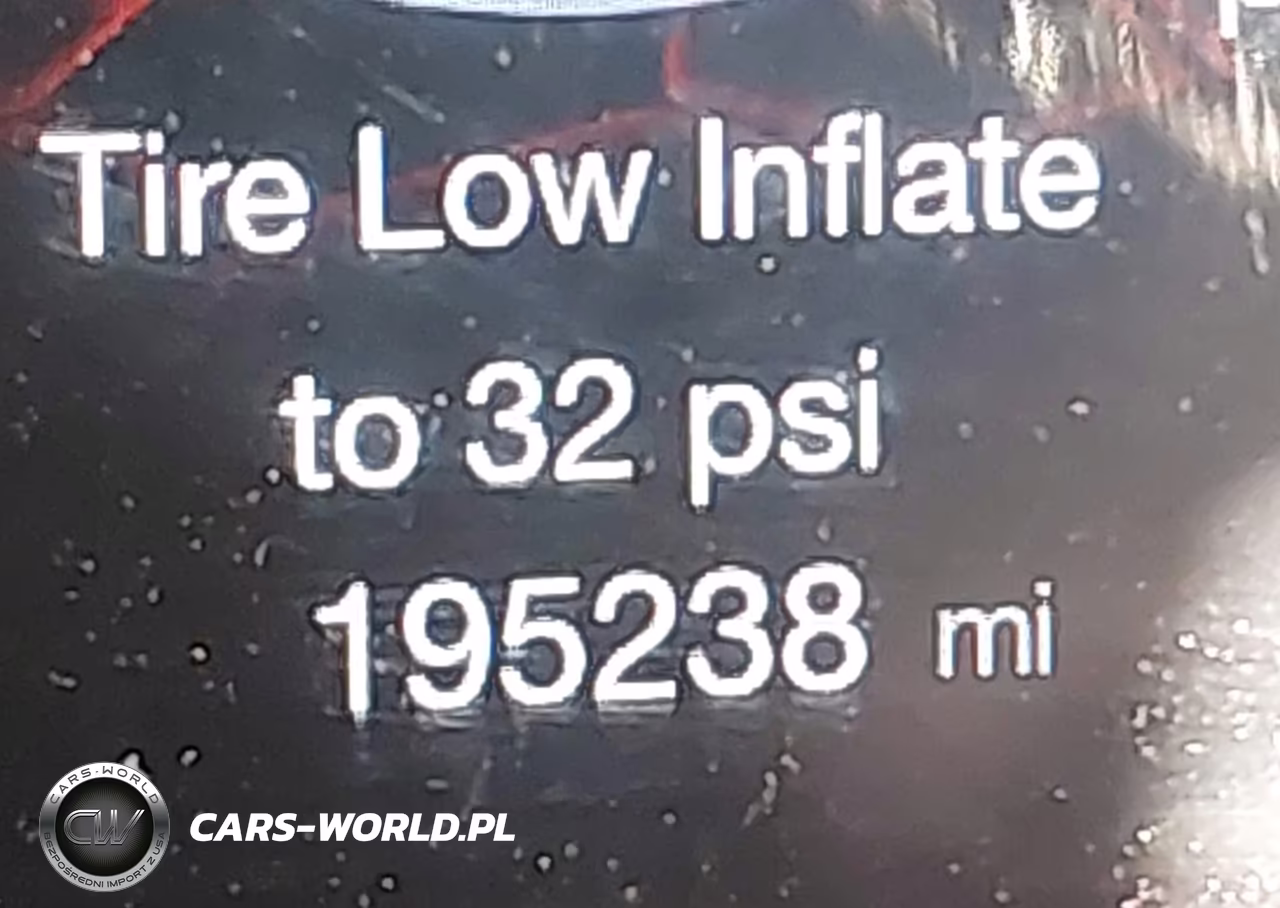 2018 Jeep Compass Latitude Fwd VIN:3C4NJCBB4JT194765 - 15