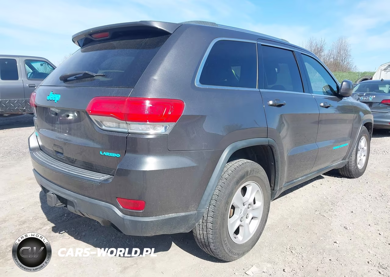 2014 Jeep Grand Cherokee Laredo VIN:1C4RJFAG0EC209862 - 4