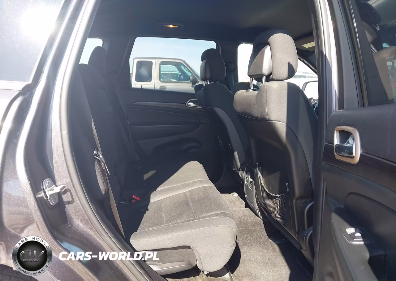 2014 Jeep Grand Cherokee Laredo VIN:1C4RJFAG0EC209862 - 8