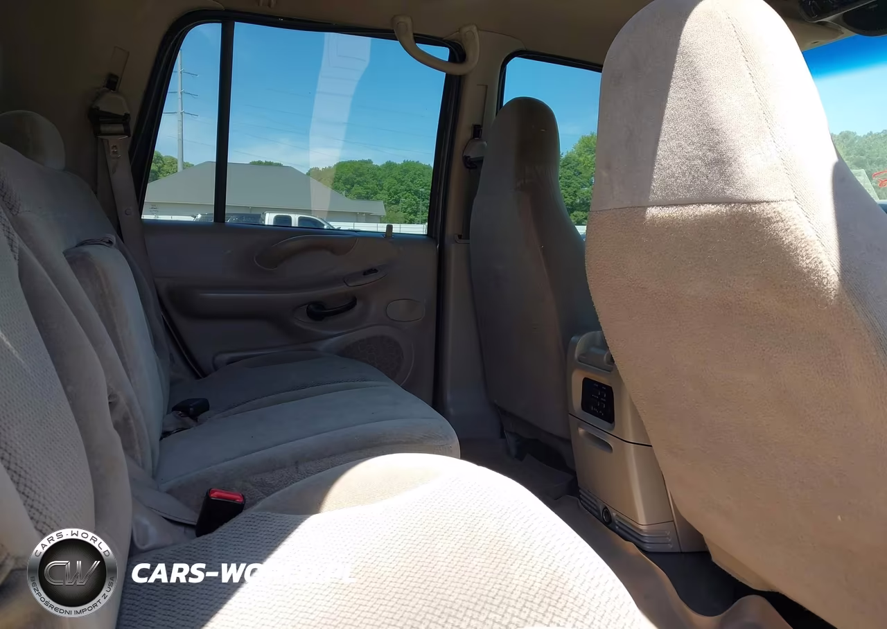 2001 Ford Expedition Xlt VIN:1FMRU15W91LB74935 - 8