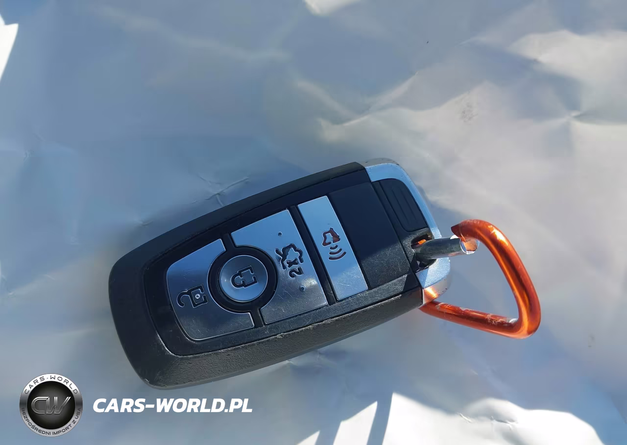 2020 Ford Fusion S VIN:3FA6P0G78LR256020 - 11
