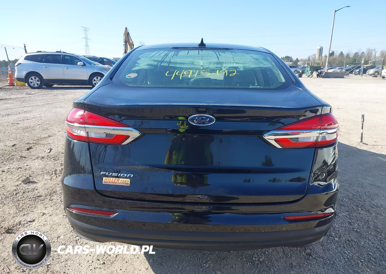 2020 Ford Fusion S VIN:3FA6P0G78LR256020 - 16