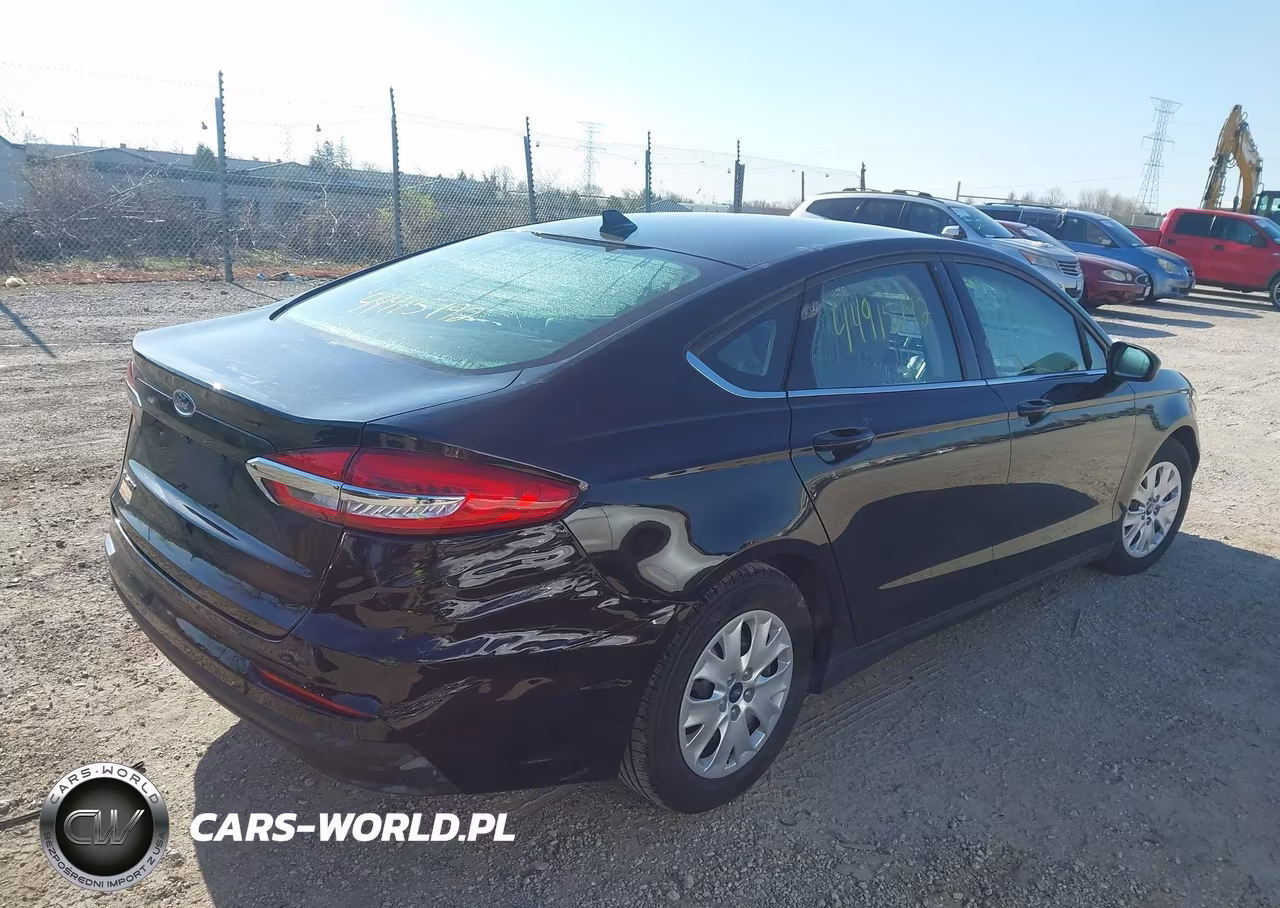 2020 Ford Fusion S VIN:3FA6P0G78LR256020 - 4