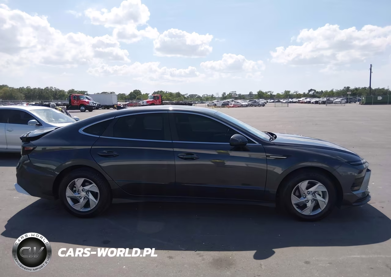 2025 Hyundai Sonata Se VIN:KMHL24JA8SA481081 - 13