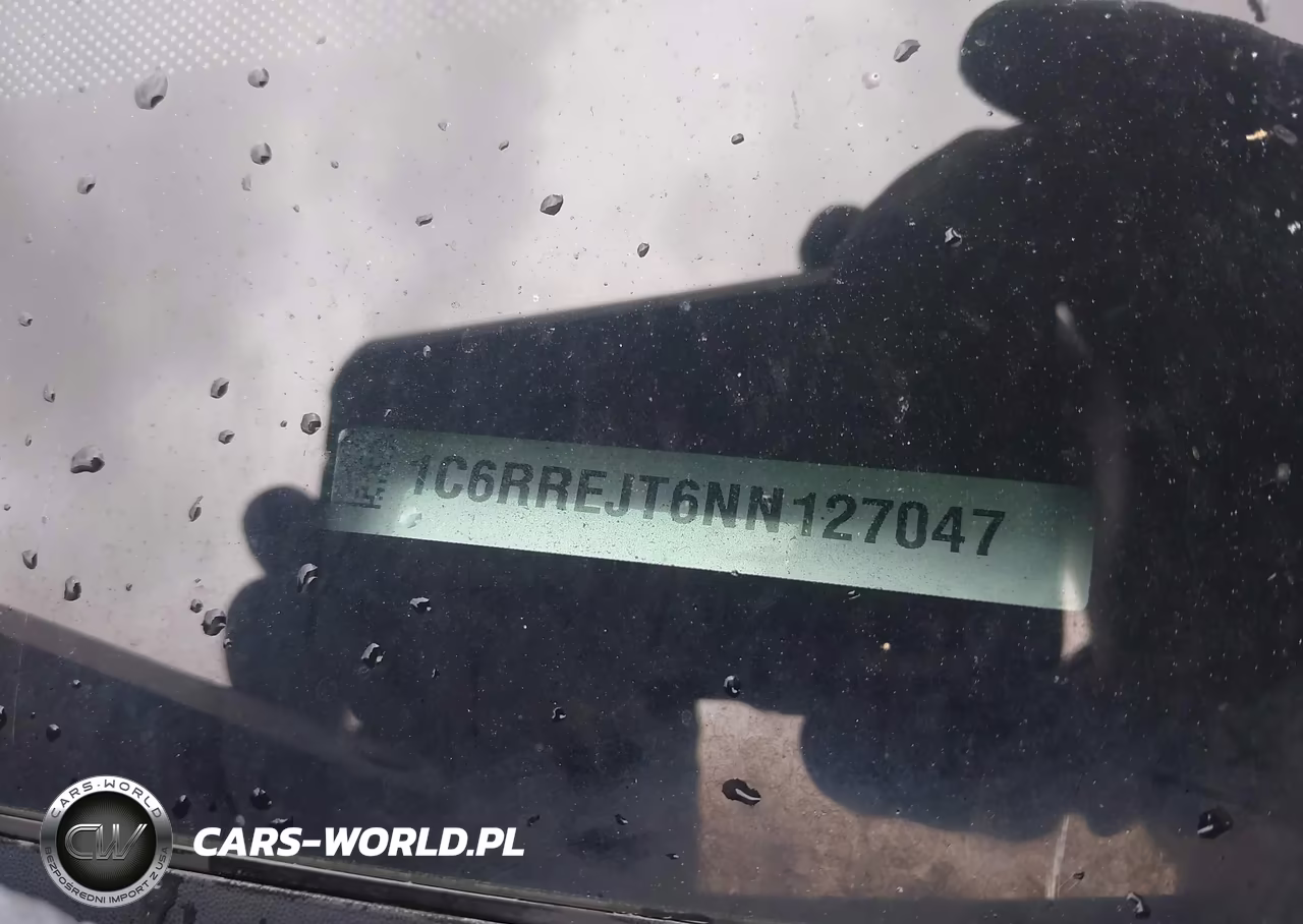 2022 Ram 1500 Laramie 4X2 5'7 Box VIN:1C6RREJT6NN127047 - 9