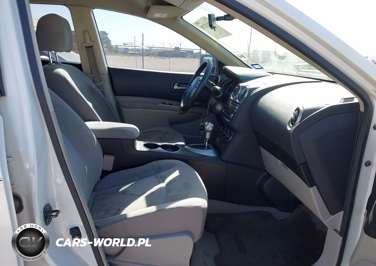 2013 Nissan Rogue S VIN:JN8AS5MT5DW543044 - 5
