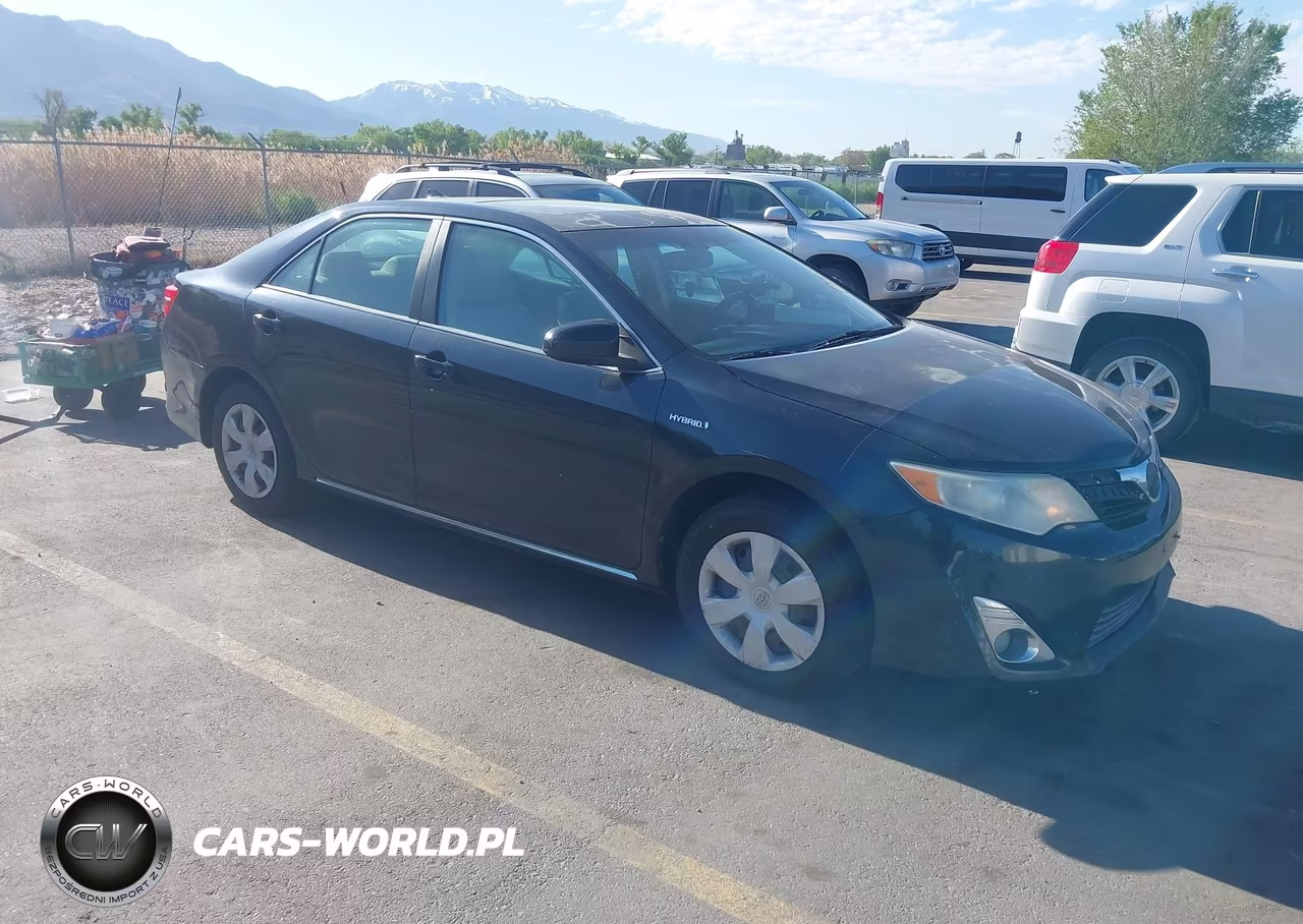 2013 Toyota Camry Hybrid Xle
