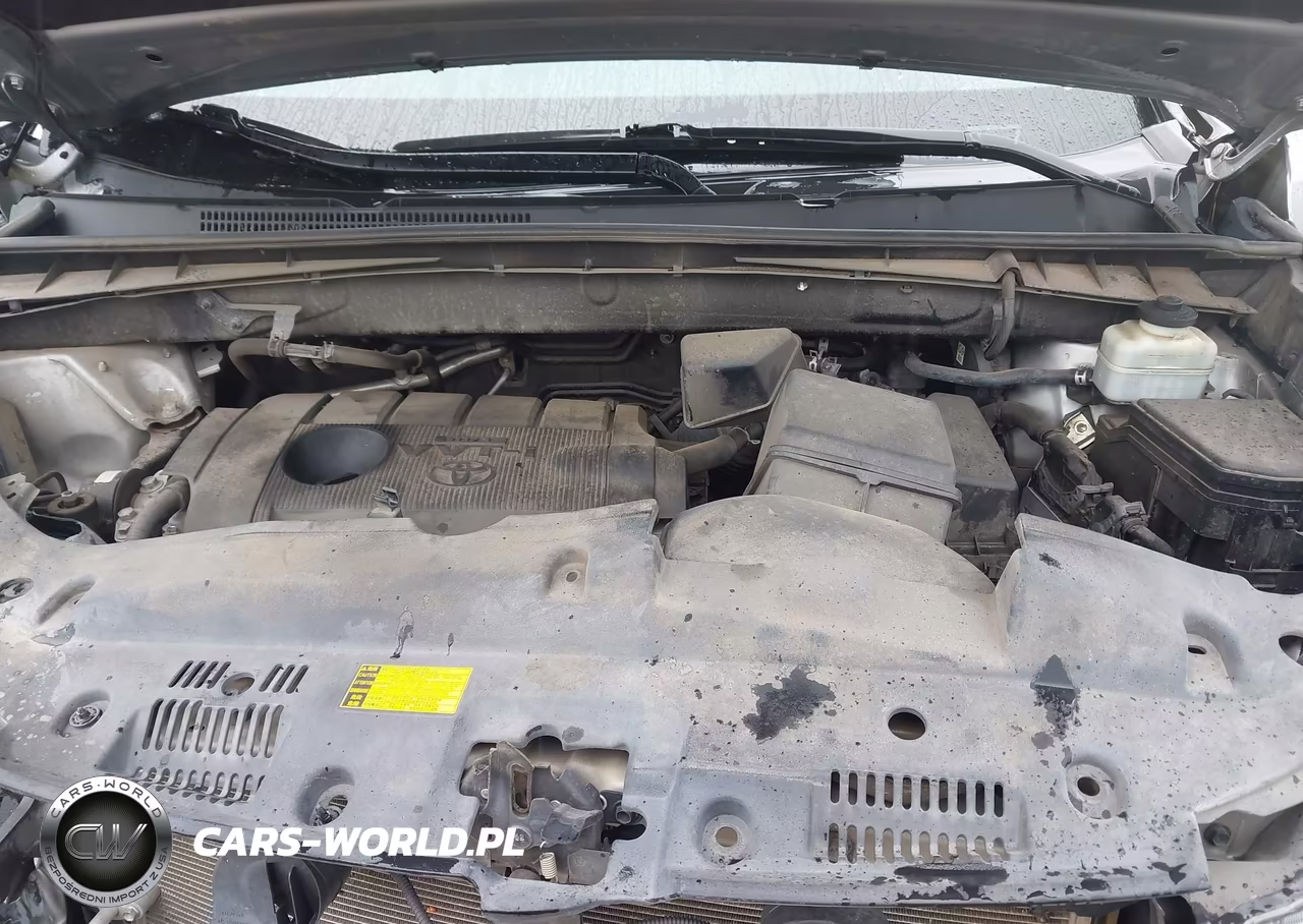 2018 Toyota Highlander Le VIN:5TDZARFH1JS039667 - 10