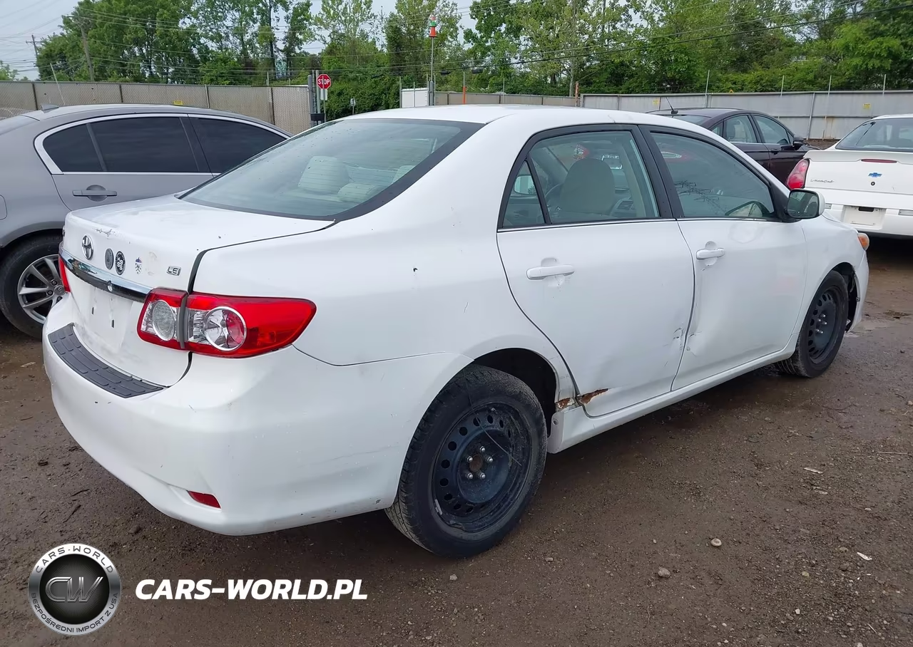 2013 Toyota Corolla Le VIN:2T1BU4EE7DC092857 - 4