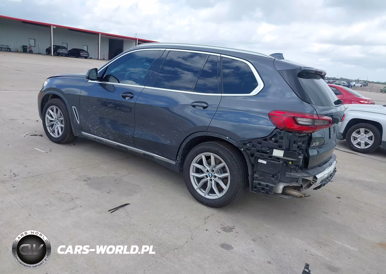2019 BMW X5 xDrive40I VIN:5UXCR6C58KLK84555 - 3