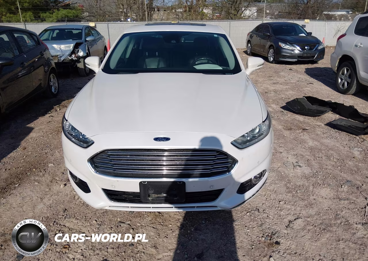 2016 Ford Fusion Energi Titanium VIN:3FA6P0SU4GR289244 - 11