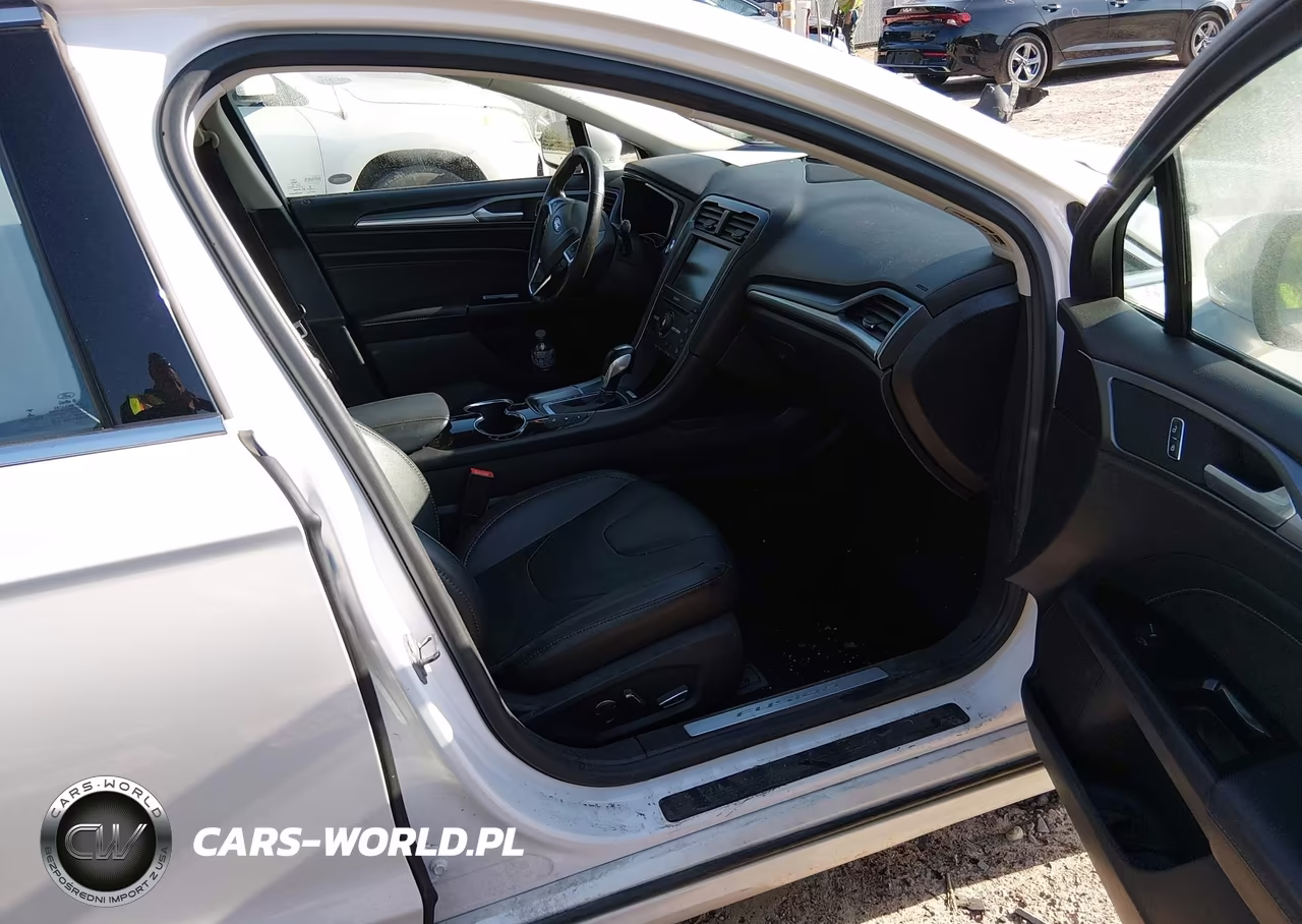 2016 Ford Fusion Energi Titanium VIN:3FA6P0SU4GR289244 - 5