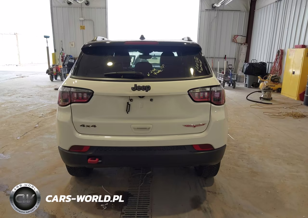 2019 Jeep Compass Trailhawk 4X4 VIN:3C4NJDDB5KT752630 - 17