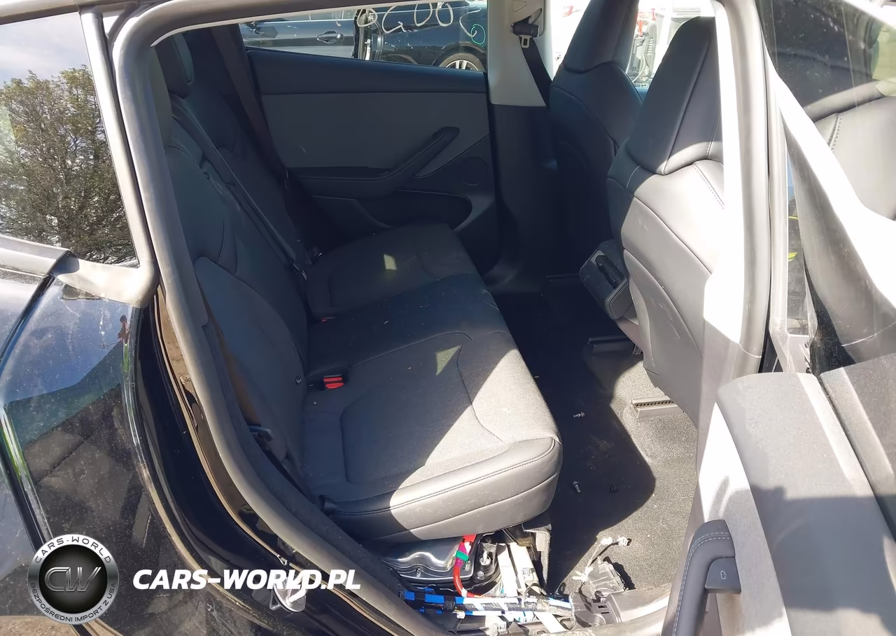2026 Tesla Model Y Premium Rear-Wheel Drive-Standard Rear-Wheel Drive VIN:7SAYGDED0TA597772 - 8