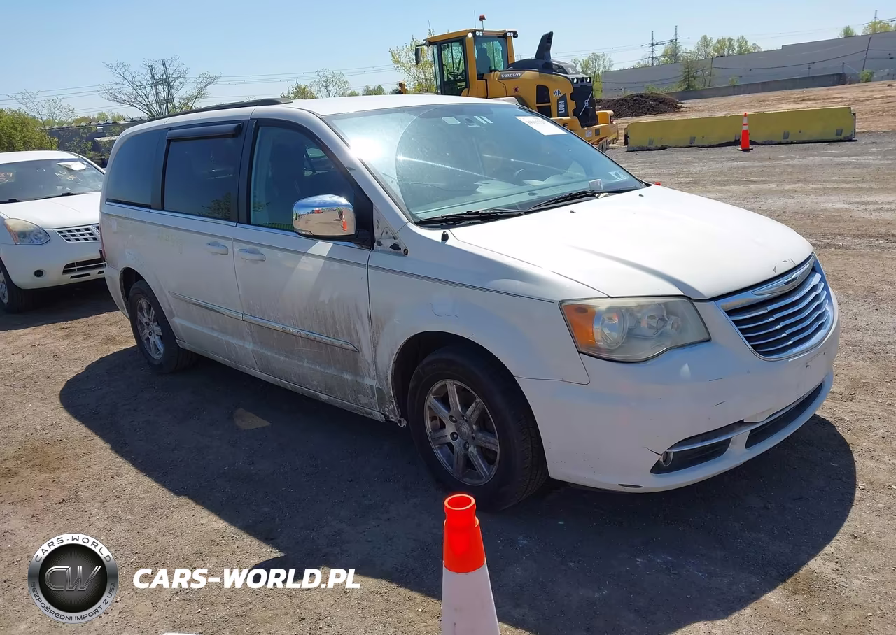 2012 Chrysler Town & Country Touring-L