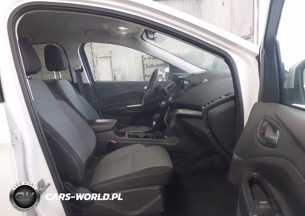 2017 Ford Escape Se VIN:1FMCU9GD5HUB47218 - 5