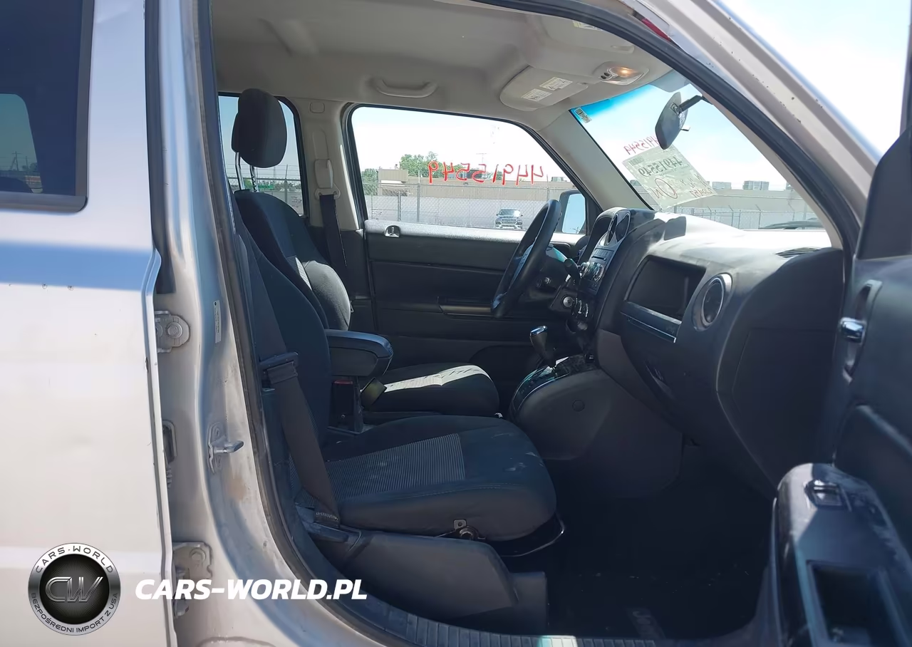 2010 Jeep Patriot Sport VIN:1J4NT2GB7AD507689 - 5
