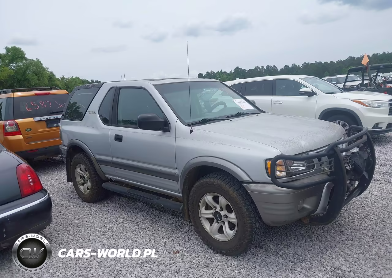 2002 Isuzu Rodeo Sport S 3.2L V6 Hard Top-S 3.2L V6 Soft Top
