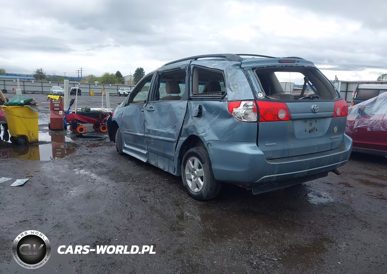 2010 Toyota Sienna Le VIN:5TDKK4CC6AS332524 - 3