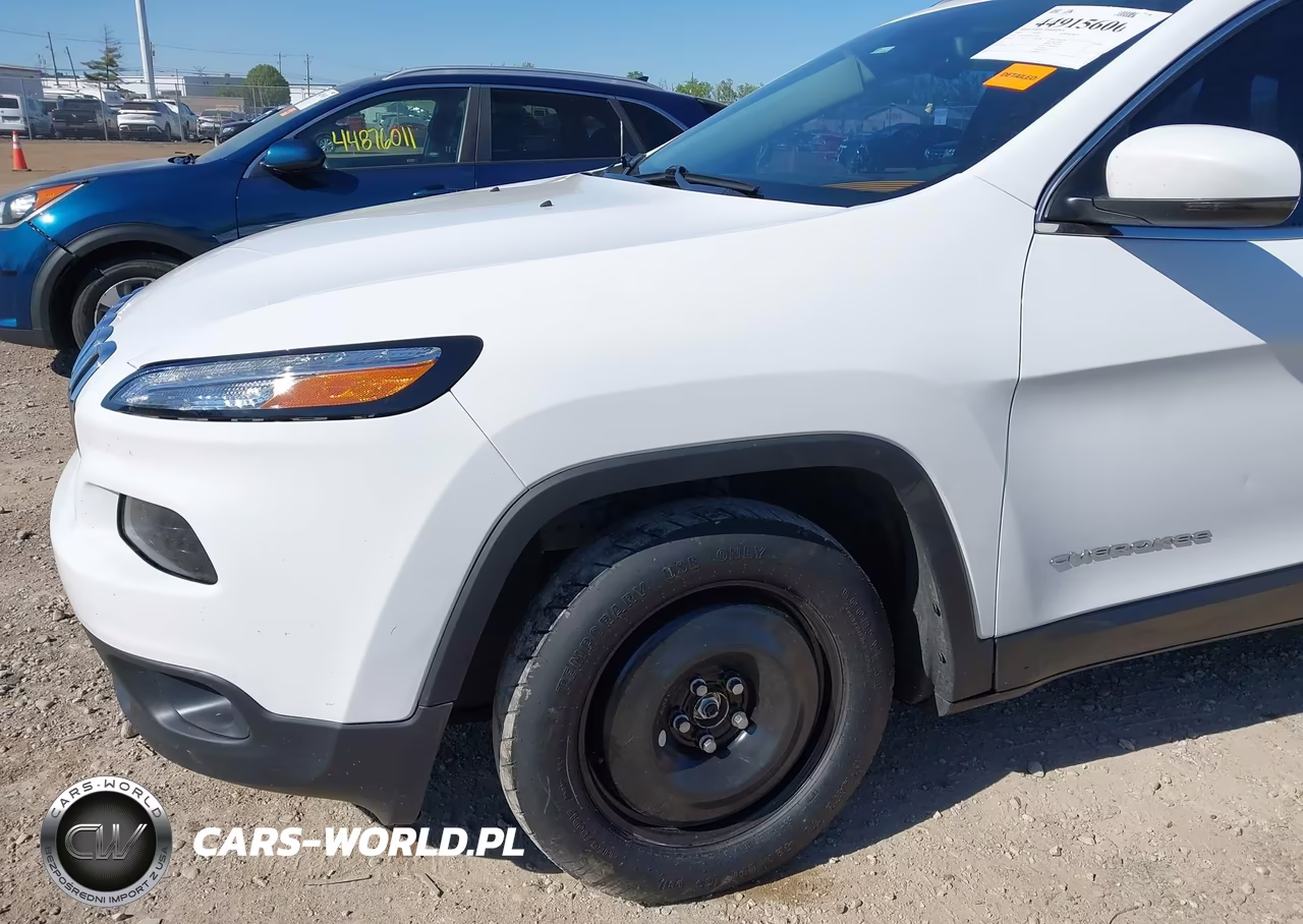 2015 Jeep Cherokee Limited VIN:1C4PJMDSXFW595461 - 6