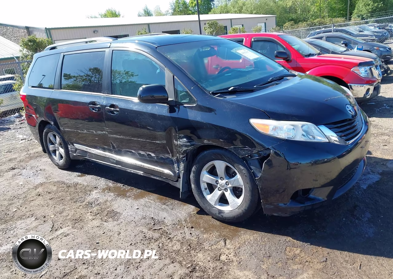 2017 Toyota Sienna Le 8 Passenger – zdjęcie 1 z 16