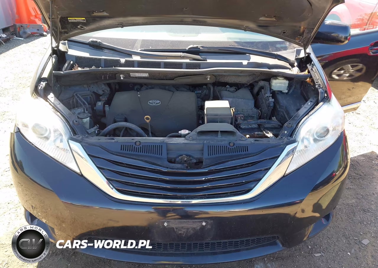 2017 Toyota Sienna Le 8 Passenger VIN:5TDKZ3DC2HS793993 - 10