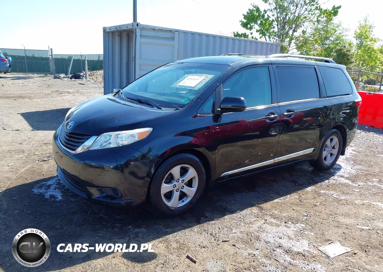 2017 Toyota Sienna Le 8 Passenger VIN:5TDKZ3DC2HS793993 - 2
