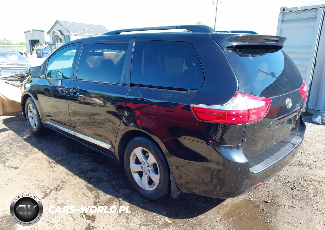 2017 Toyota Sienna Le 8 Passenger VIN:5TDKZ3DC2HS793993 - 3