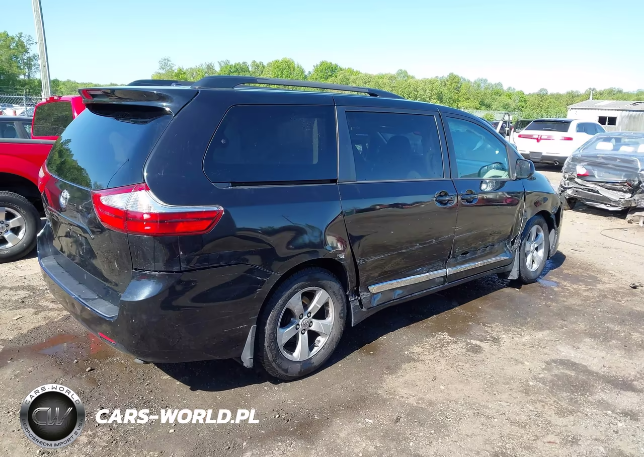 2017 Toyota Sienna Le 8 Passenger VIN:5TDKZ3DC2HS793993 - 4