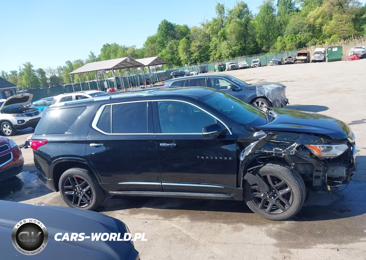 2018 Chevrolet Traverse High Country VIN:1GNEVKKW2JJ173929 - 13