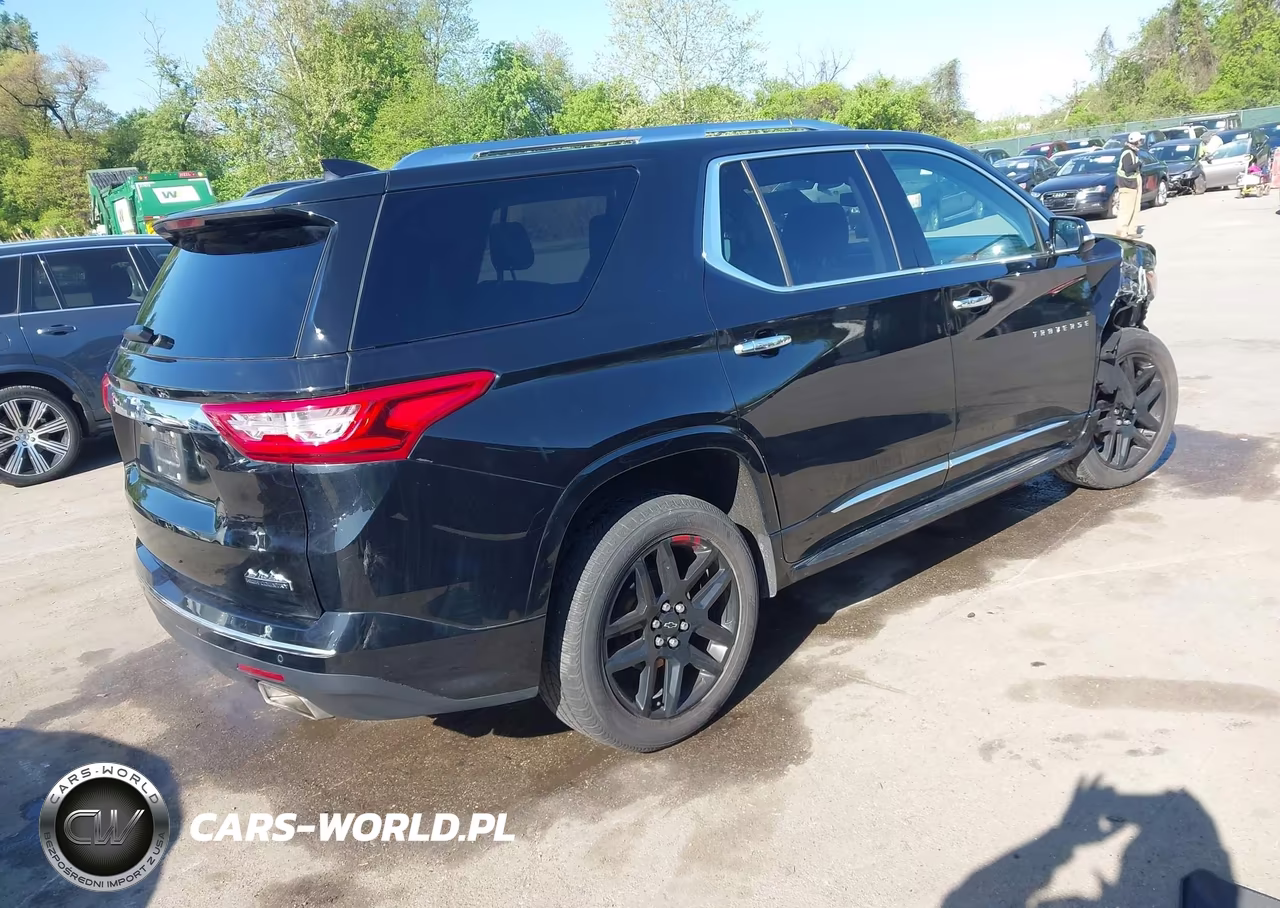 2018 Chevrolet Traverse High Country VIN:1GNEVKKW2JJ173929 - 4