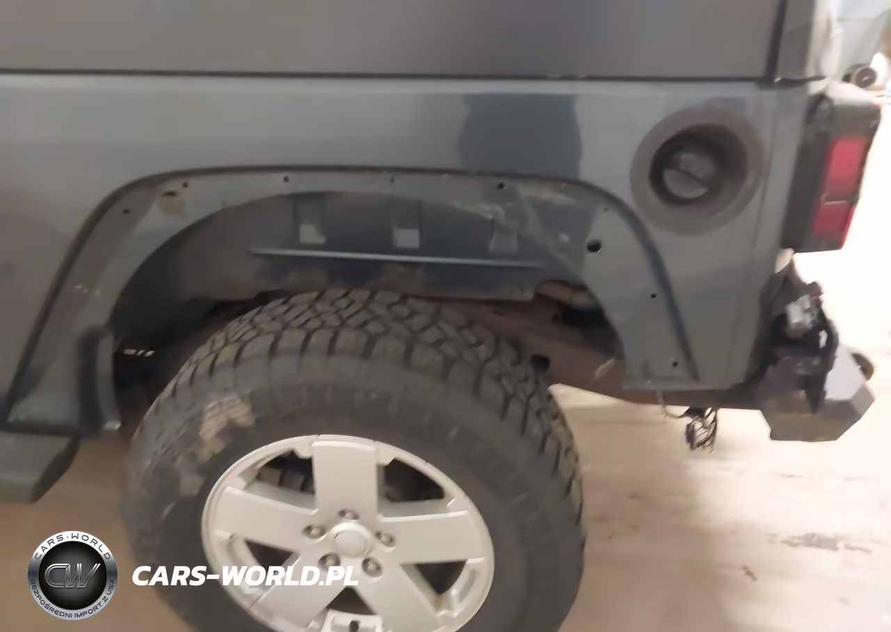 2007 Jeep Wrangler Sahara VIN:1J4FA54187L209058 - 17
